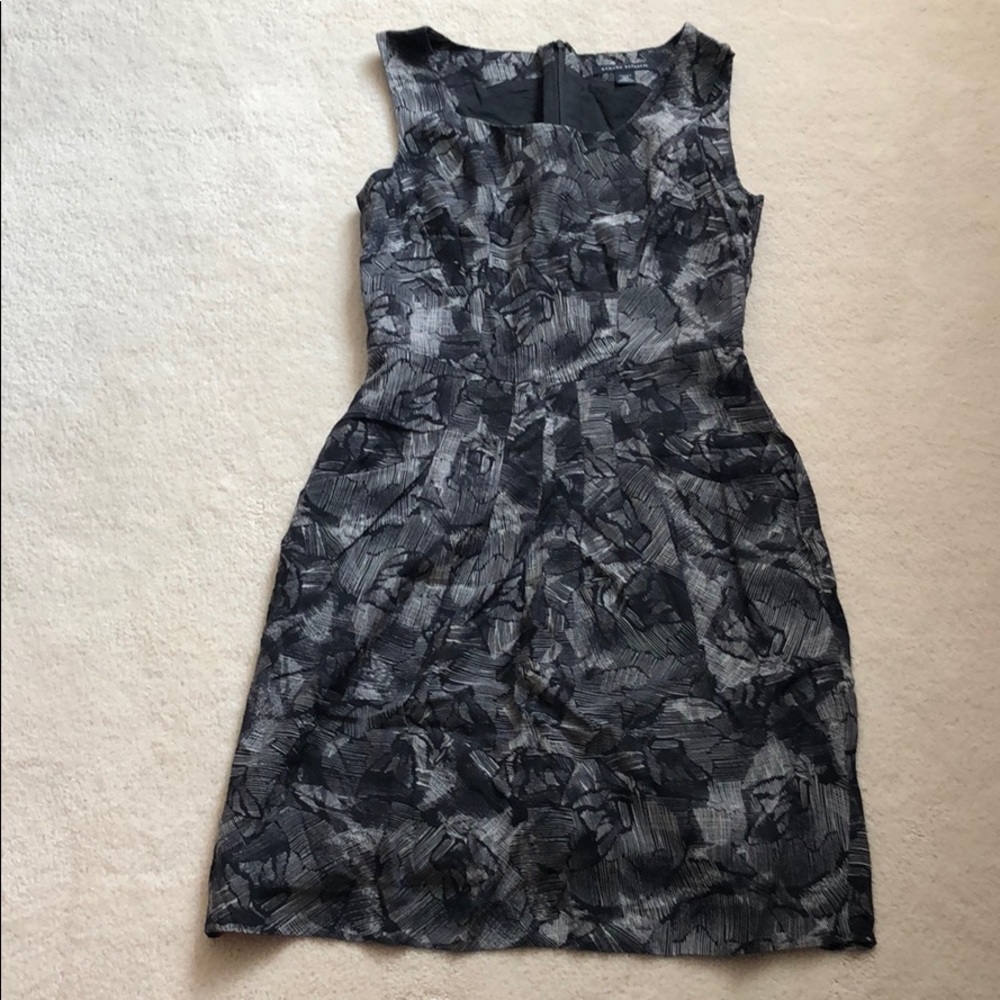 Women’s Banana Republic sleeveless silk/wool